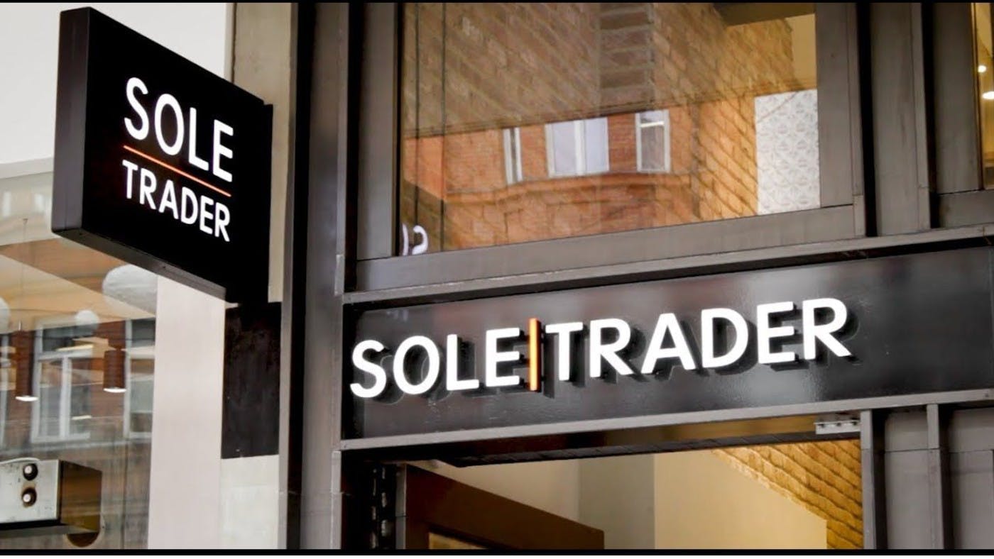 ScreenCloud Article - How In-Store Digital Signage Created Increased Engagement and Brand Recognition for Footwear Retailer SoleTrader 